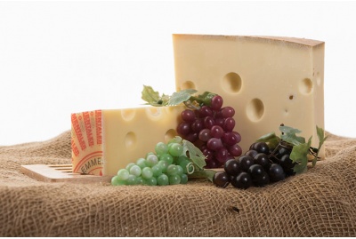 emmentaler_763874512